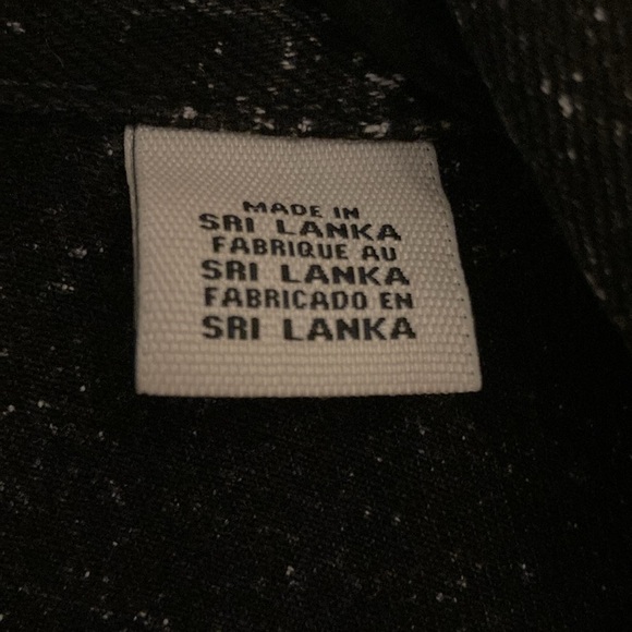 LEVIS Premium ‘WILL WORK FOR MAKEUP’ black denim jacket - Picture 4 of 9